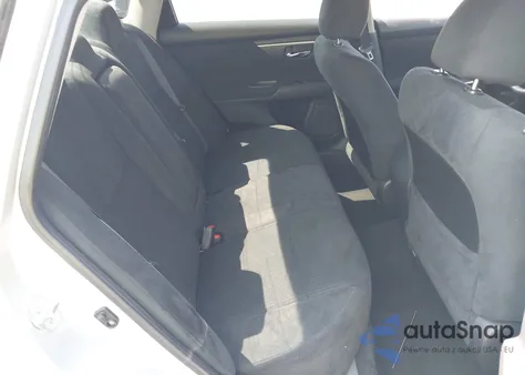 2015 Nissan Altima 2.5 S z USA, uszkodzony, nr VIN 1N4AL3AP9FN304289